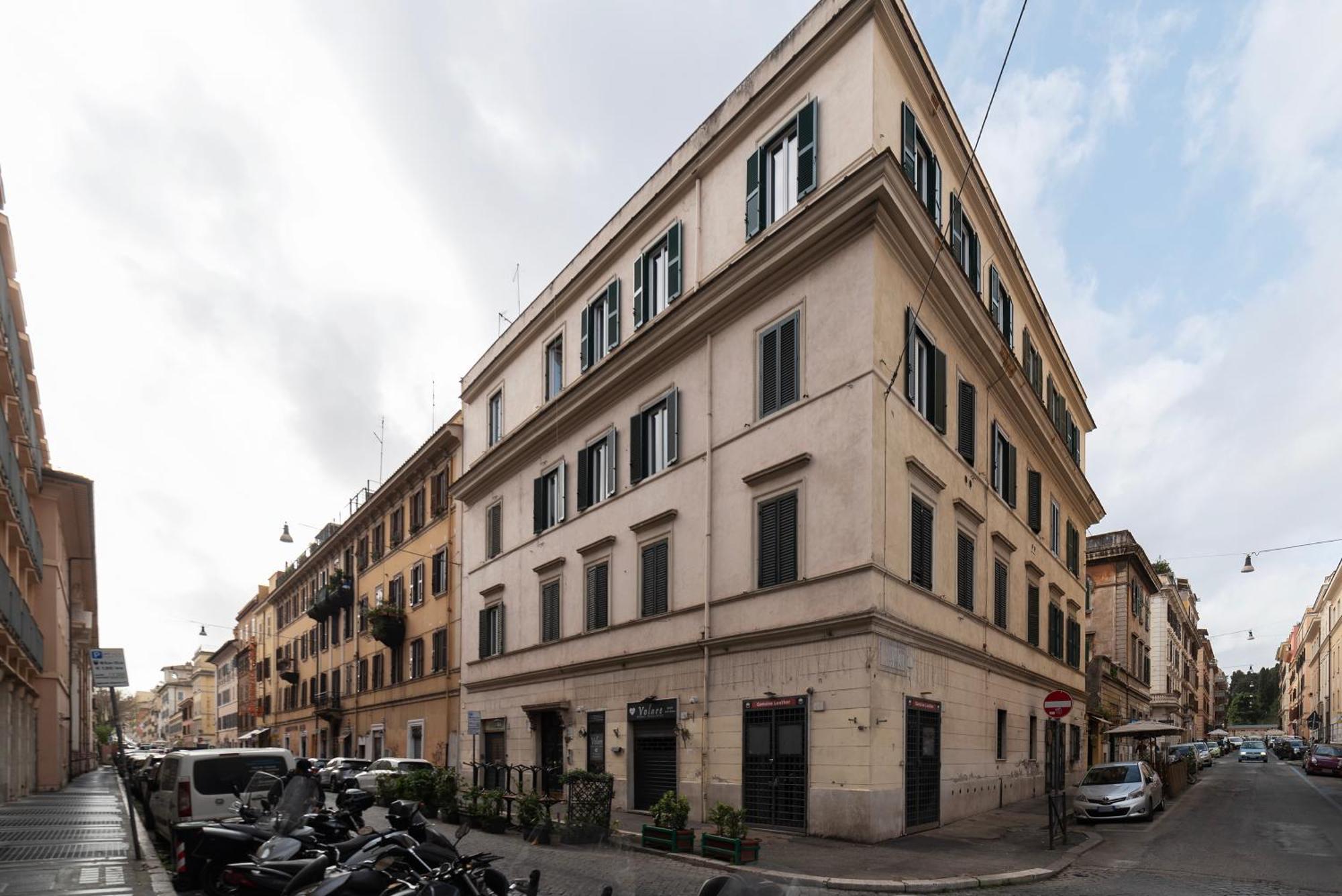 רומא Colosseo & San Clemente Apartment מראה חיצוני תמונה